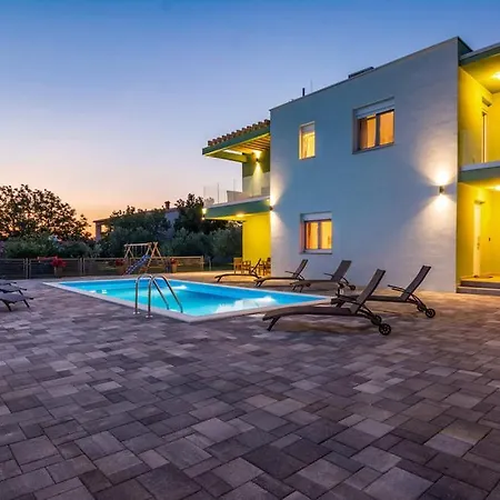 Vila Nin With Pool Vrsi