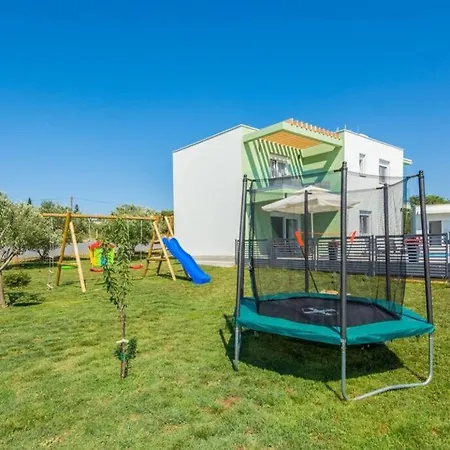 Nin With Pool Villa Vrsi